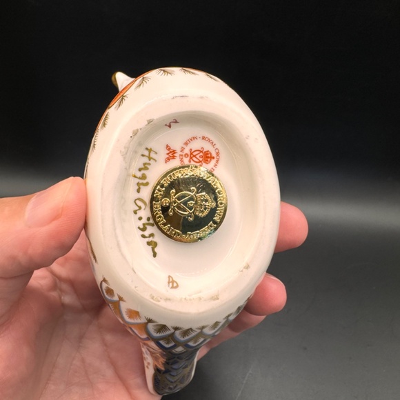 Royal Crown Derby "Bluebird" paperweight signed by Hugh Gibson with gold stopper - Picture 9 of 14